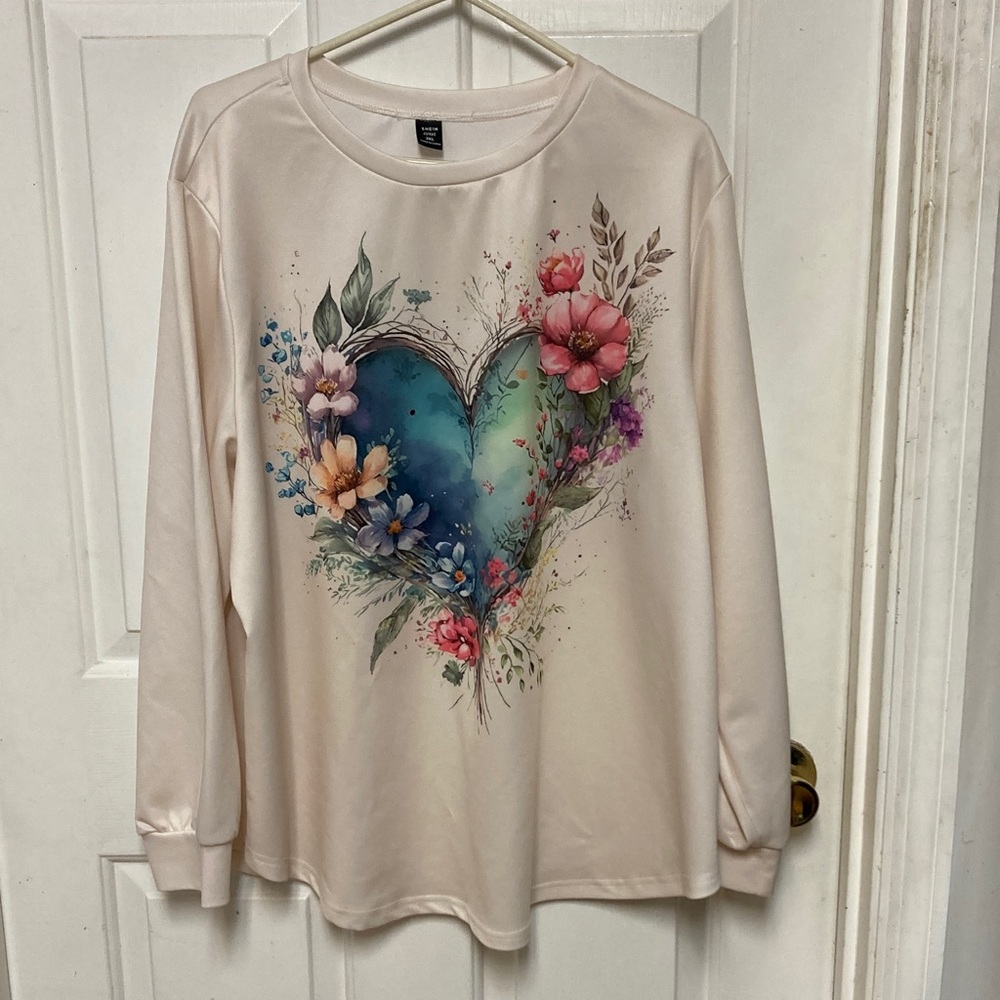 SHEIN Curve Ivory sweatshirt